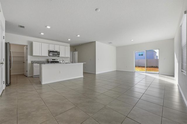 5764 HOLLINGWORTH TRAIL, Wesley Chapel, FL 33545