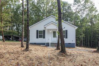 226 Central St, Tracy City, TN 37387