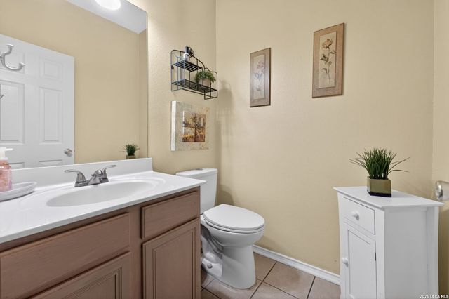 228 Spice Oak Ln, Cibolo, TX 78108