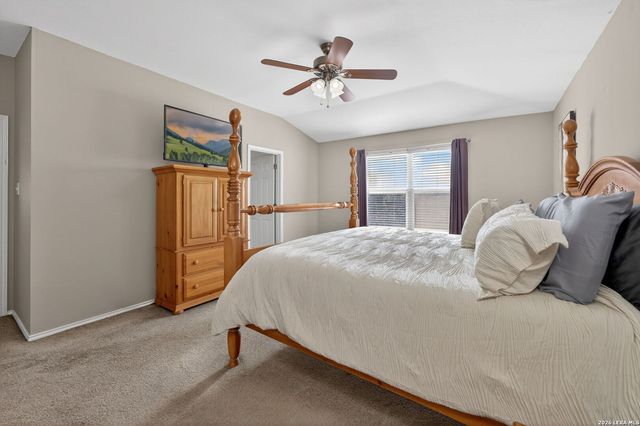 228 Spice Oak Ln, Cibolo, TX 78108