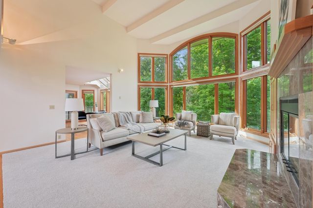 782 Evergreen Knolls, Mendota Heights, MN 55118