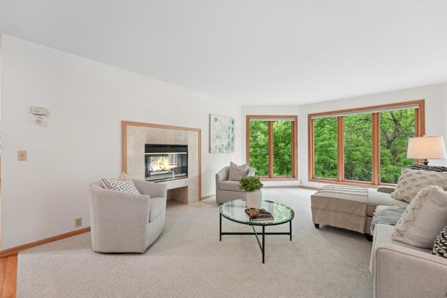 782 Evergreen Knolls, Mendota Heights, MN 55118