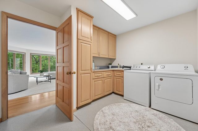 782 Evergreen Knolls, Mendota Heights, MN 55118