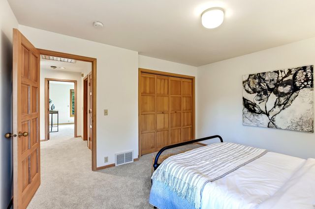 782 Evergreen Knolls, Mendota Heights, MN 55118