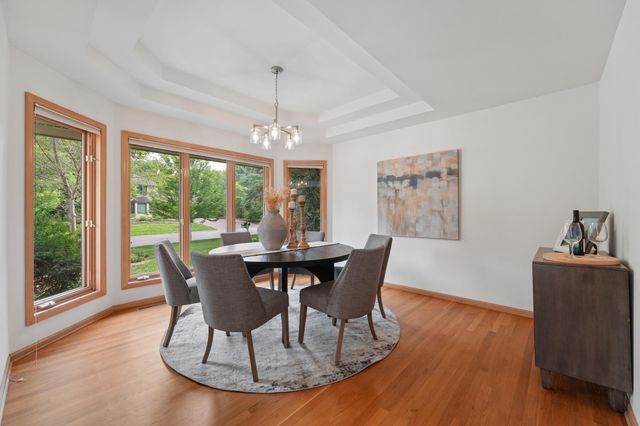 782 Evergreen Knolls, Mendota Heights, MN 55118