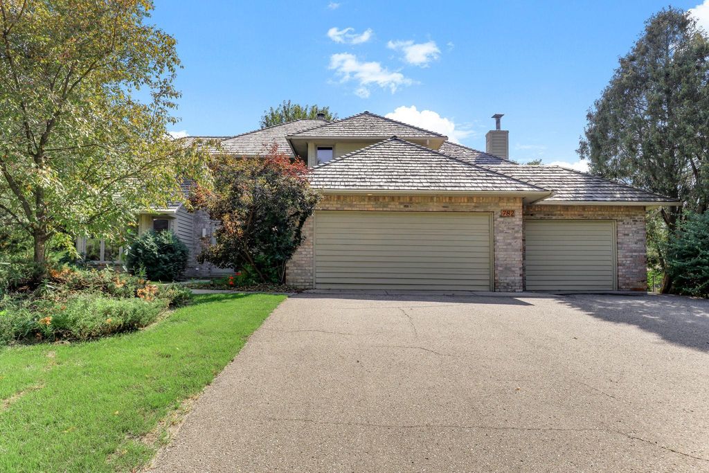 782 Evergreen Knolls, Mendota Heights, MN 55118 — photo 2