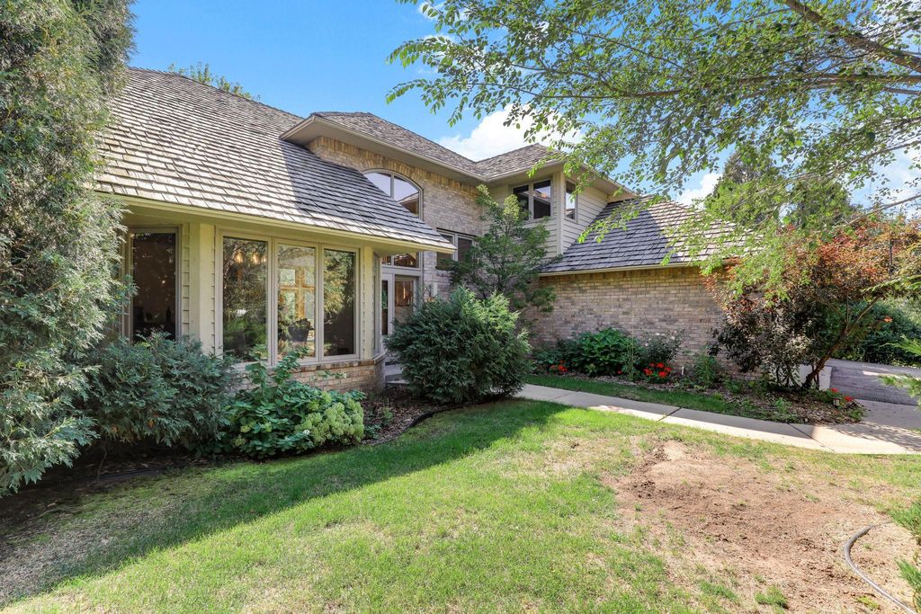 782 Evergreen Knolls, Mendota Heights, MN 55118 — photo 3