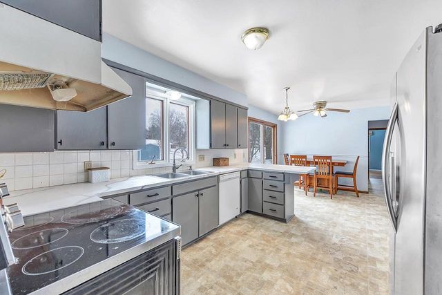 306 N 2ND STREET, Bonduel, WI 54107