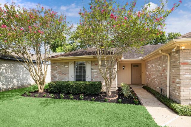3923 Windmill Street, Sugar Land, TX 77479