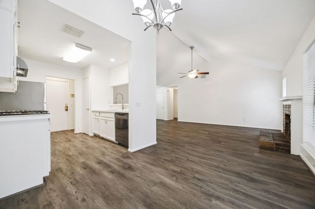 3923 Windmill Street, Sugar Land, TX 77479