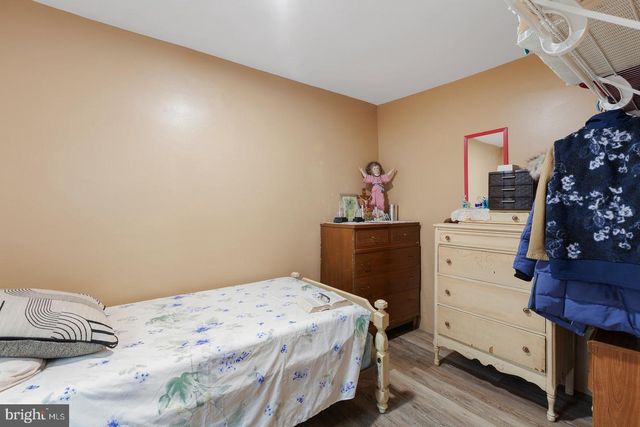 121 S BLANK ST, Allentown, PA 18102