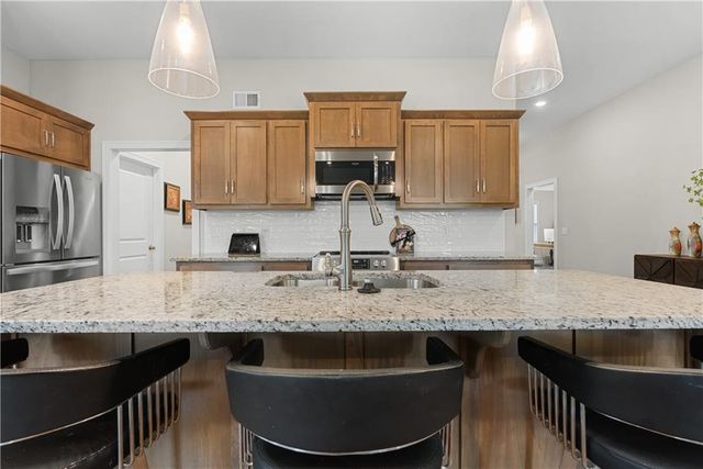 202 NW Joshua Drive, Lee's Summit, MO 64081