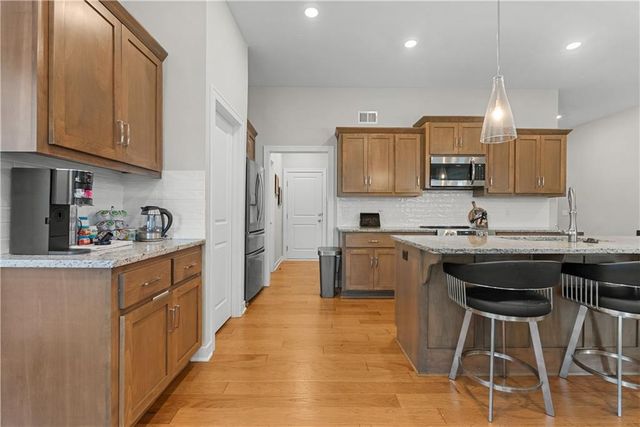 202 NW Joshua Drive, Lee's Summit, MO 64081