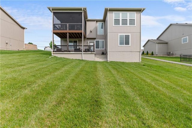 202 NW Joshua Drive, Lee's Summit, MO 64081