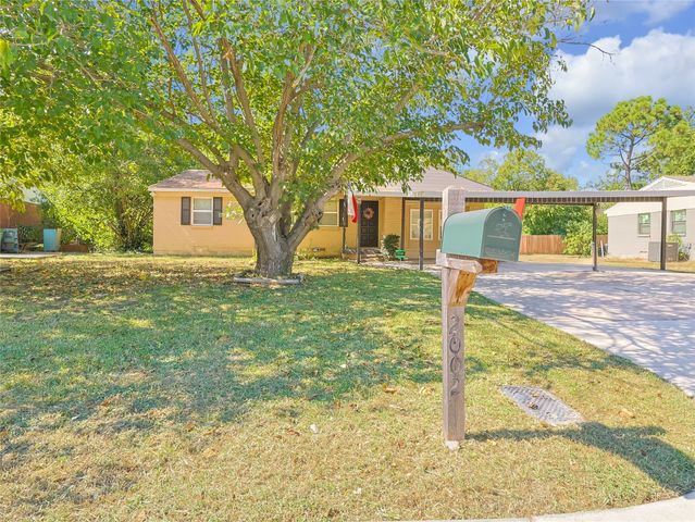 2002 Meadow Lane, Arlington, TX 76010