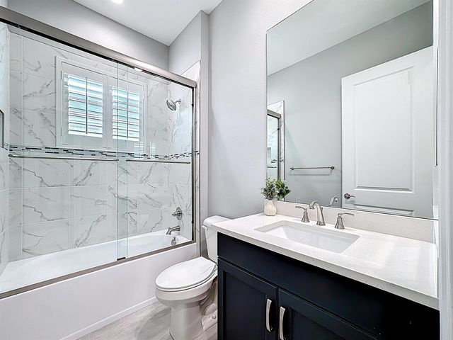 9155 SW Pinnacle Place, Port St. Lucie, FL 34987