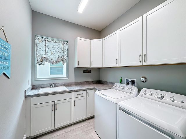 9155 SW Pinnacle Place, Port St. Lucie, FL 34987