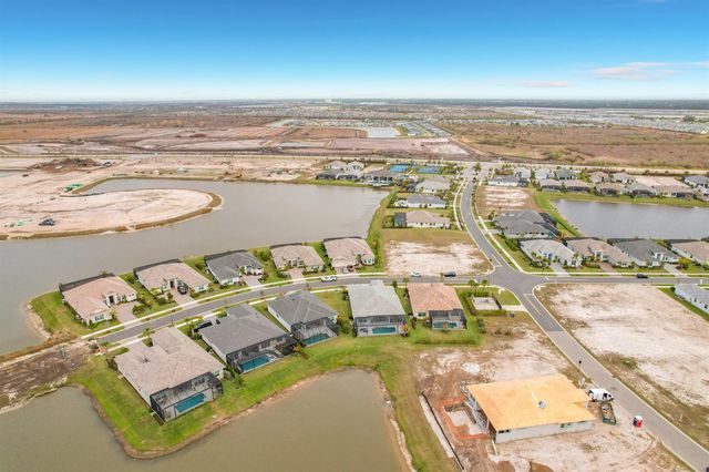 9155 SW Pinnacle Place, Port St. Lucie, FL 34987