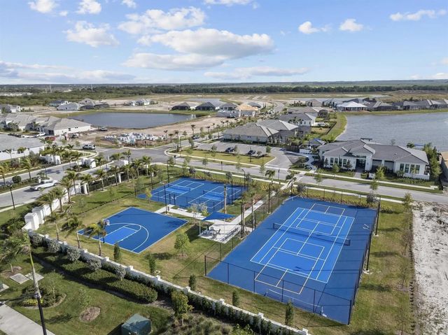 9155 SW Pinnacle Place, Port St. Lucie, FL 34987