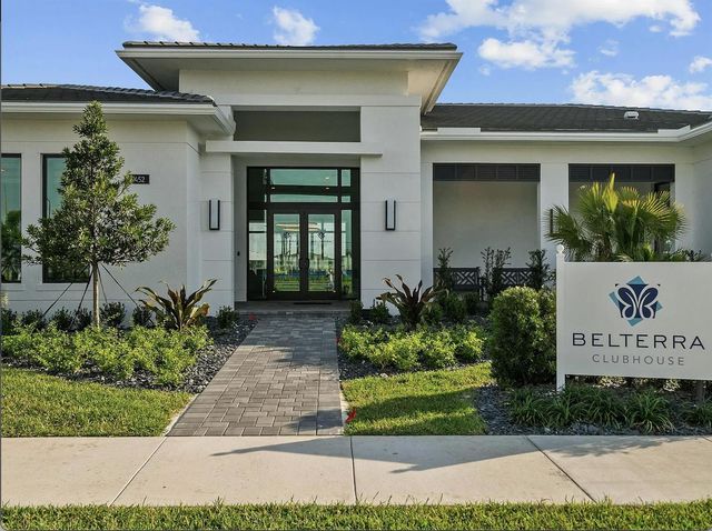 9155 SW Pinnacle Place, Port St. Lucie, FL 34987