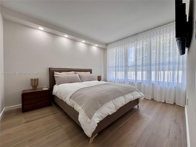 10230 Collins Ave 102, Bal Harbour, FL 33154