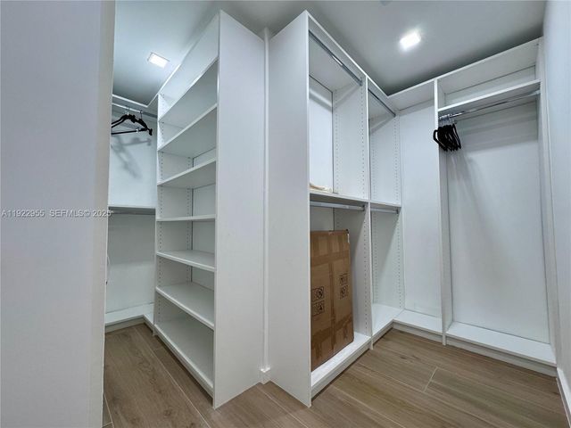 10230 Collins Ave 102, Bal Harbour, FL 33154