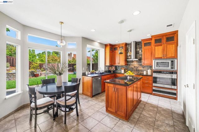 605 Bancroft Pl, San Ramon, CA 94582