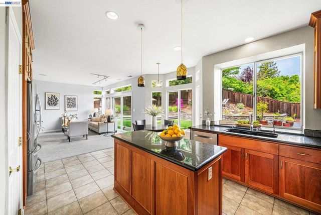 605 Bancroft Pl, San Ramon, CA 94582