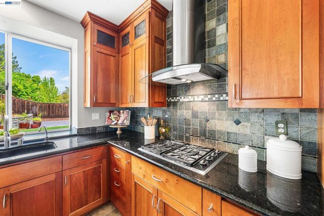 605 Bancroft Pl, San Ramon, CA 94582