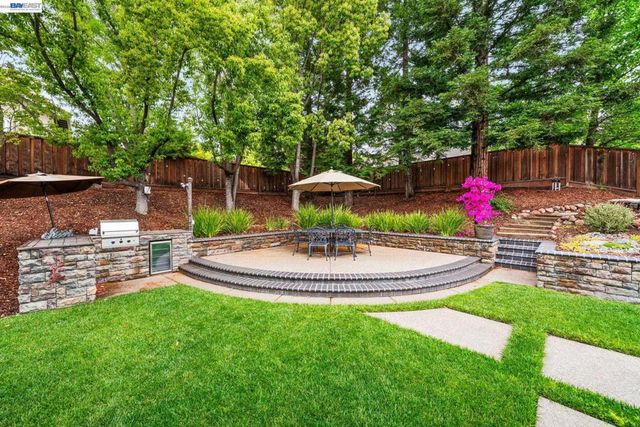 605 Bancroft Pl, San Ramon, CA 94582