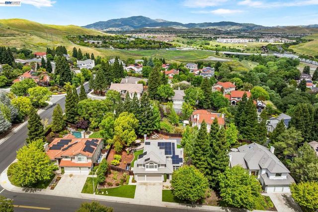 605 Bancroft Pl, San Ramon, CA 94582