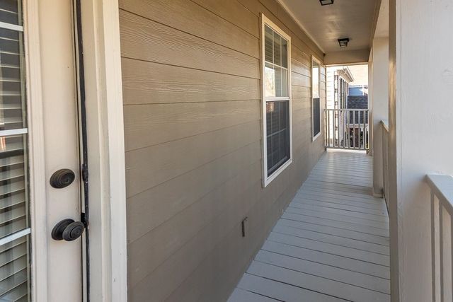 1213 OAK CREEK DR, Collierville, TN 38017