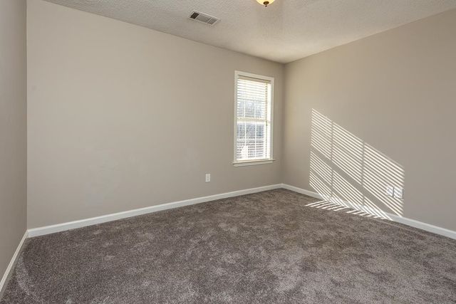 1213 OAK CREEK DR, Collierville, TN 38017