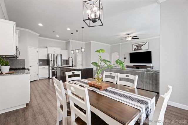 15511 E 87th Street North, Owasso, OK 74055