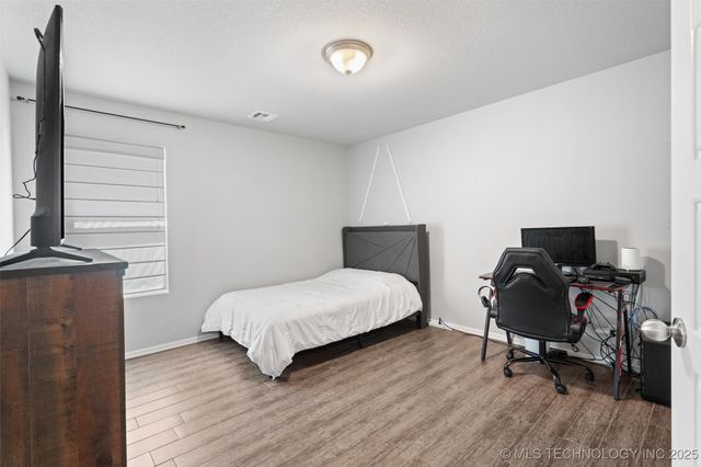 15511 E 87th Street North, Owasso, OK 74055