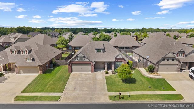 15511 E 87th Street North, Owasso, OK 74055