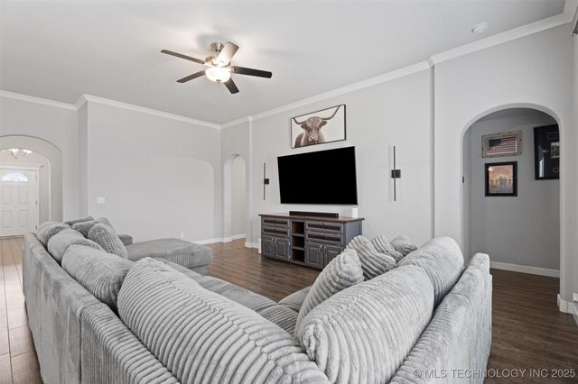15511 E 87th Street North, Owasso, OK 74055