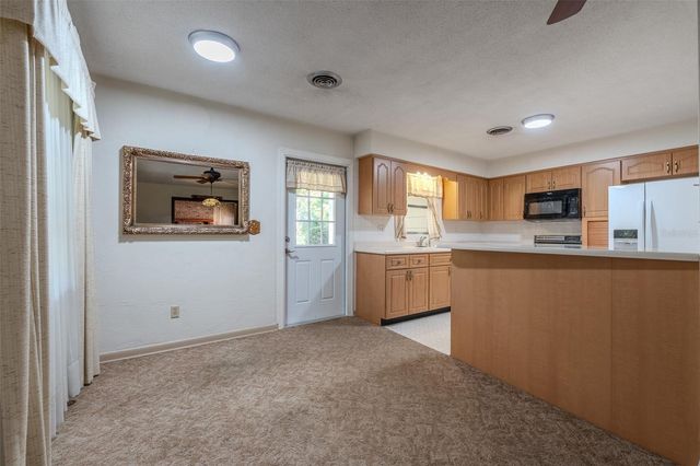 2217 NW 52 STREET, Ocala, FL 34475