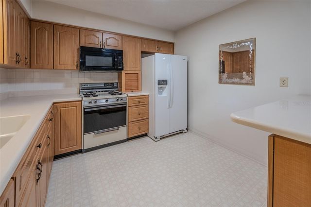 2217 NW 52 STREET, Ocala, FL 34475