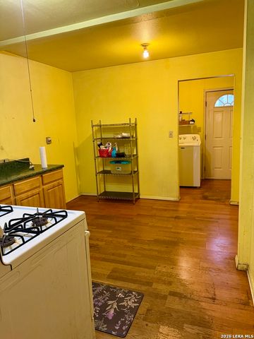 437 Glendale, San Antonio, TX 78237