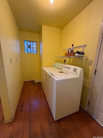 437 Glendale, San Antonio, TX 78237