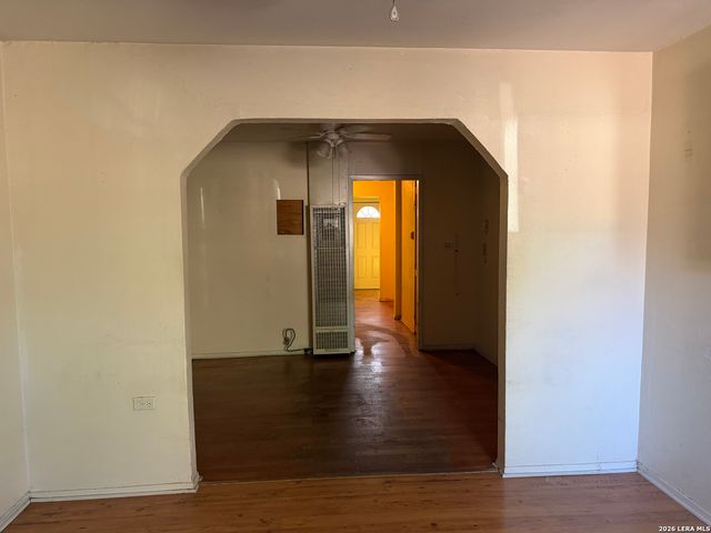 437 Glendale, San Antonio, TX 78237