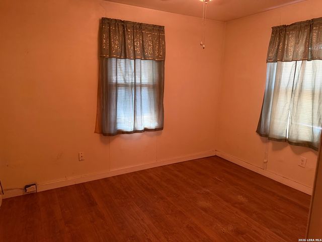 437 Glendale, San Antonio, TX 78237