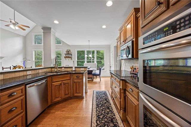 1030 Silver Thorne Drive, Loganville, GA 30052