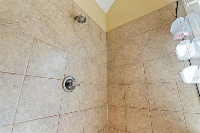 1030 Silver Thorne Drive, Loganville, GA 30052