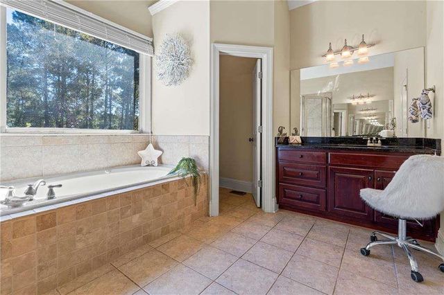 1030 Silver Thorne Drive, Loganville, GA 30052