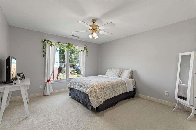 1030 Silver Thorne Drive, Loganville, GA 30052