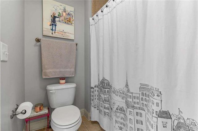 1030 Silver Thorne Drive, Loganville, GA 30052