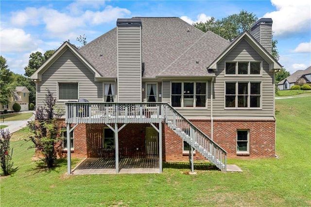 1030 Silver Thorne Drive, Loganville, GA 30052