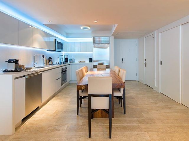 102 24th Street 1540, Miami Beach, FL 33139